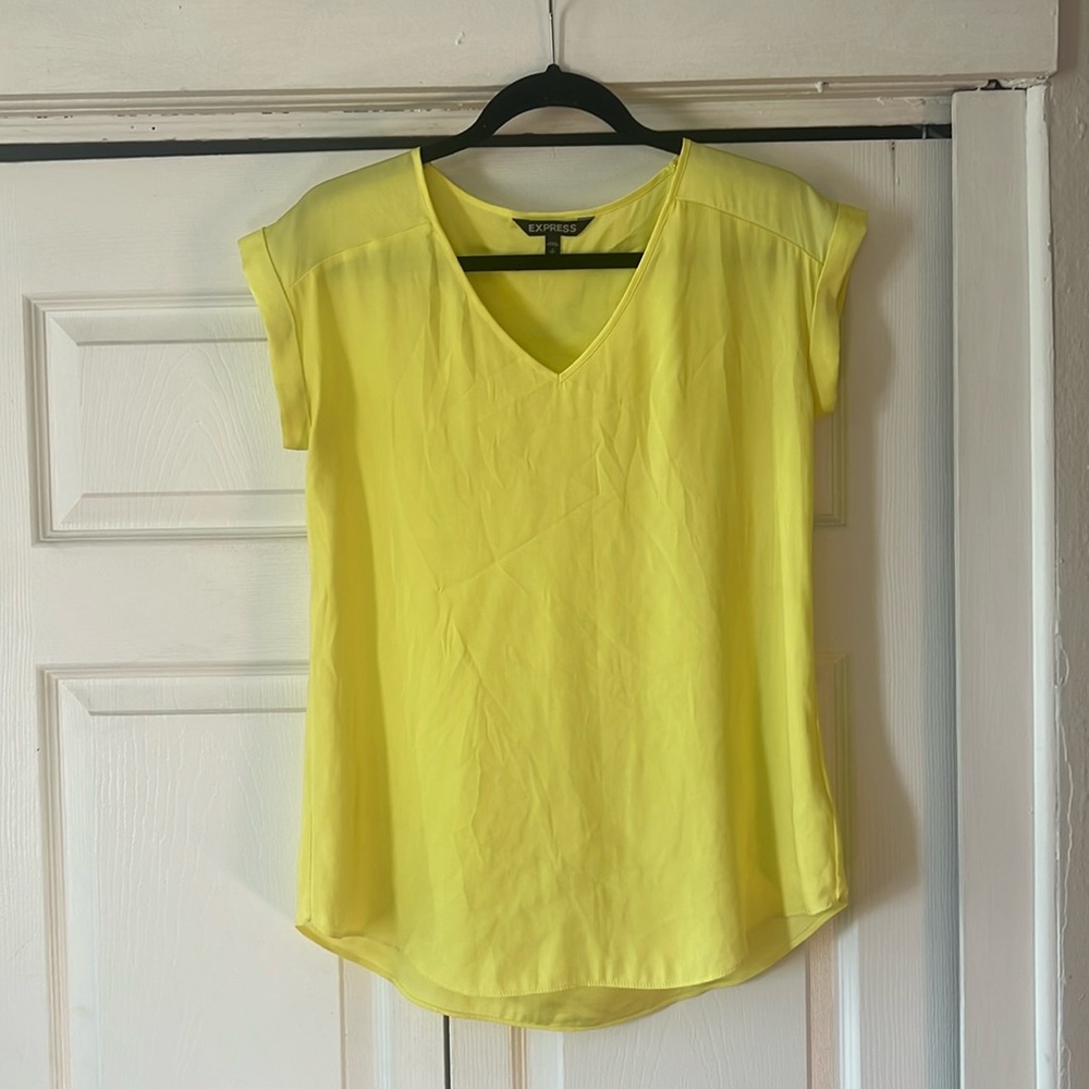 Worn express top yellow size small